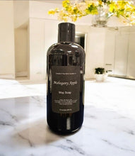 Load image into Gallery viewer, Mahogany Apple Mop Soap with Autumn Fruit Fragrance
Mahogany apple scented mop soap for cleaning floors with a warm and inviting autumn fruit fragrance.