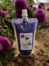 Load image into Gallery viewer, Dark Rose & Labdanum Squishy Wax