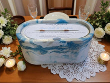 Load image into Gallery viewer, Vanilla Sugar Concrete Candle with Sweet Fragrance
Handmade concrete candle with vanilla sugar fragrance and a unique, textured design