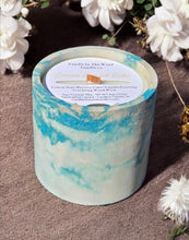 Load image into Gallery viewer, Sol de Janeiro Beach Bum Bum Concrete Candle with Tropical Fragrance
Luxury Concrete Candle with Coconut and Beach Scents
Unique Beach-Themed Candle for Coastal Home Decor.
