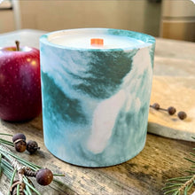 Load image into Gallery viewer, Autumn-inspired Falling Leaves fragrance, featuring notes of apple and citrus a seasonal favorite
