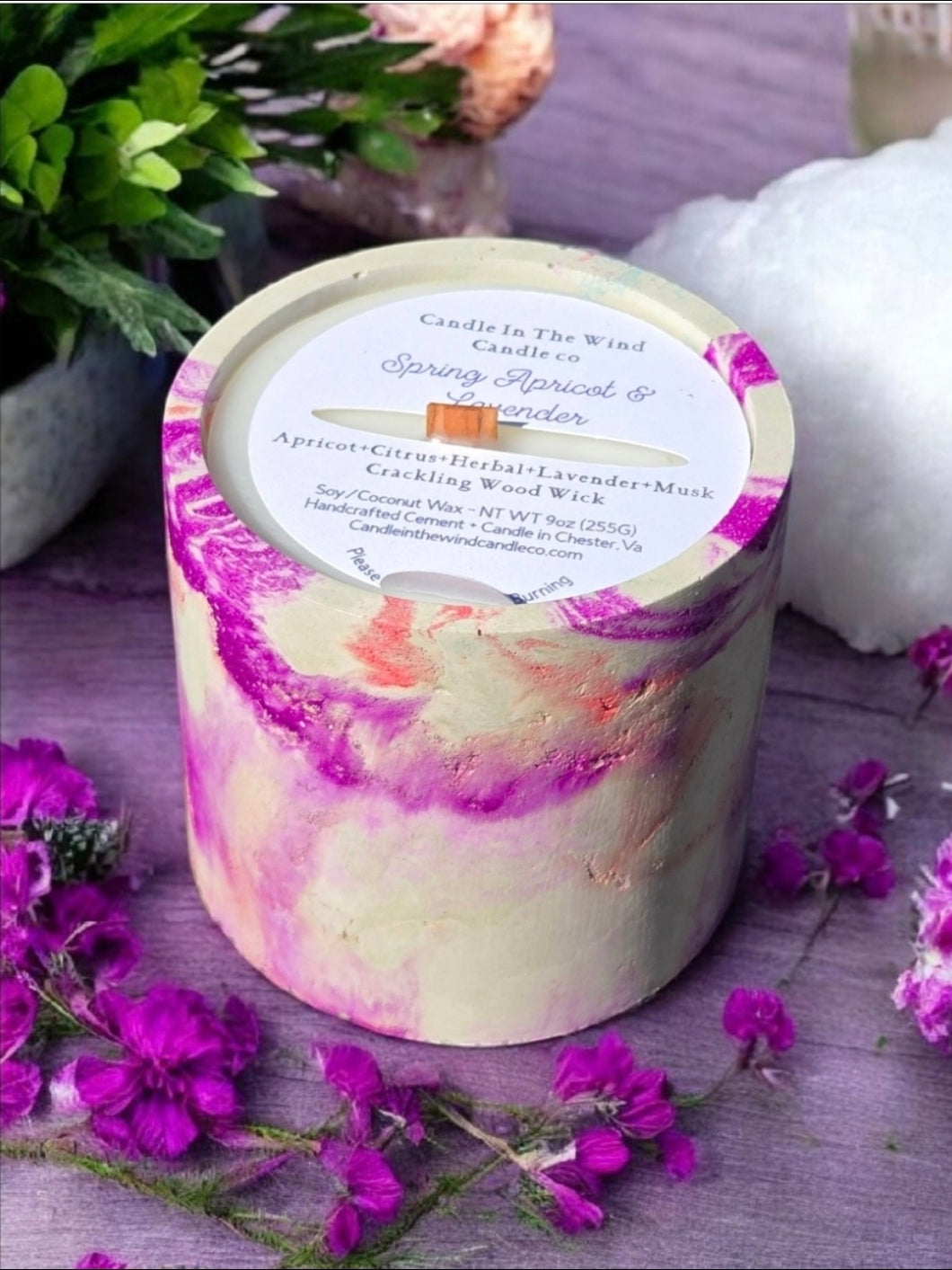  Fruit Loops Concrete Candle with Colorful Design
 Handmade concrete candle with Fruit Loops fragrance and a unique, colorful design
